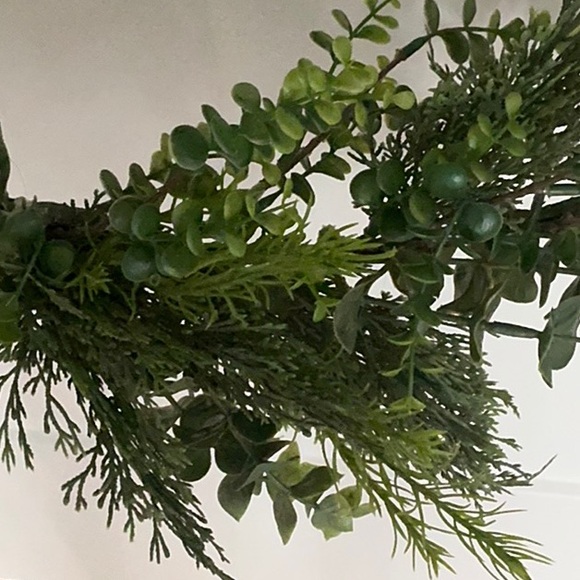 Grandinroad Greenery Wall-Mounted Christmas Tree with 32 piece mini ornaments. - Picture 2 of 8